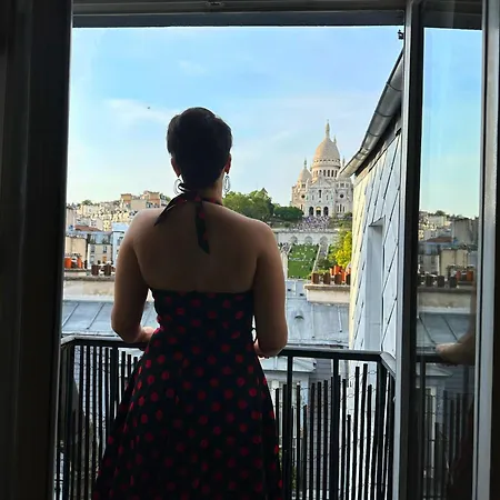 Apartment Celine 19 Montmartre Moment, Sacre Coeur View & Eiffel Tower Paris